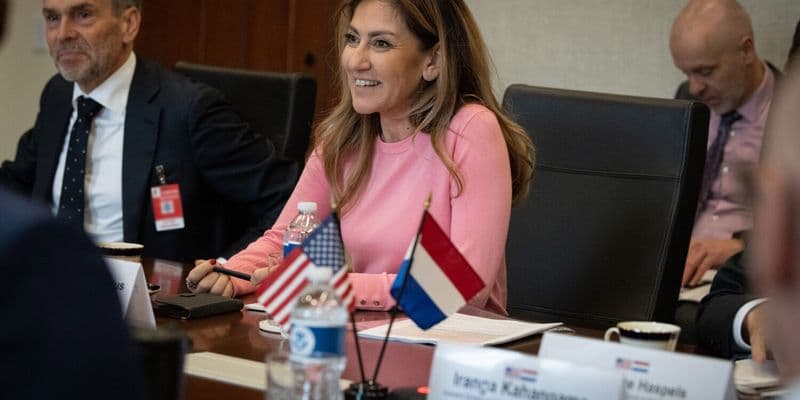 VVD dispuesto a unirse al próximo gabinete, Yesilgöz toma la iniciativa