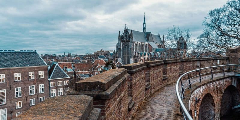 Leiden - Foto de Ruben Hanssen en Unsplash