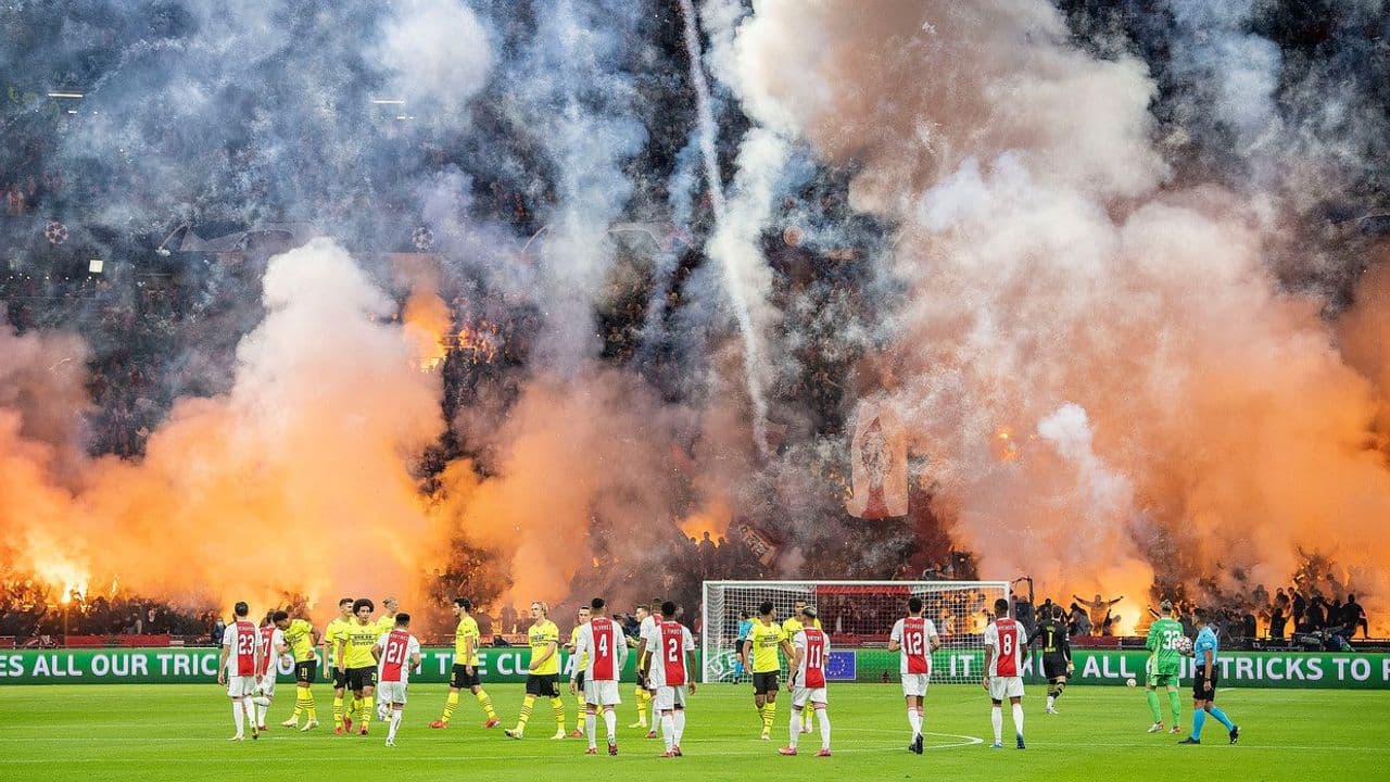 PSV vs Dortmund - Foto de @afcadaan_ en X