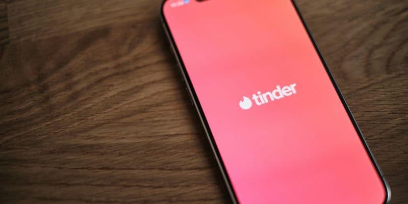 El uso de Tinder por militares: una amenaza para la seguridad nacional