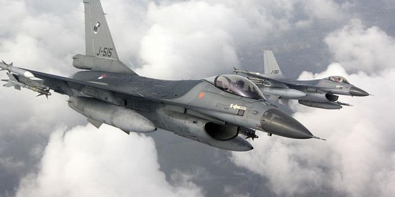 Aviones F-16