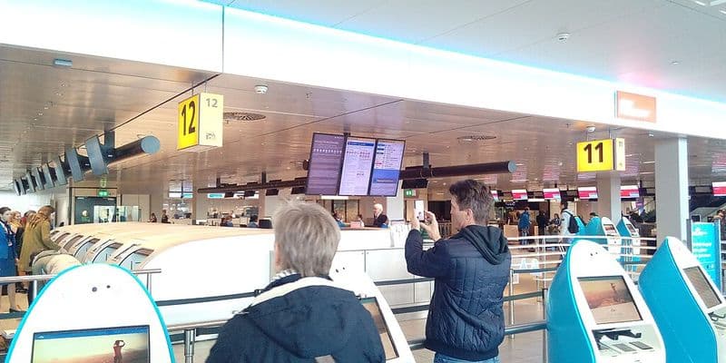 Schiphol instala escáneres ultrarrápidos reduciendo tiempos de espera