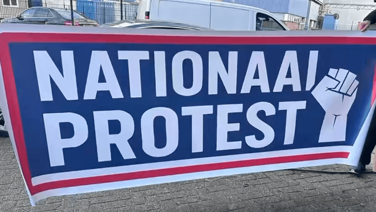 Bandera de la protesta nacional antiinmigración en La Haya