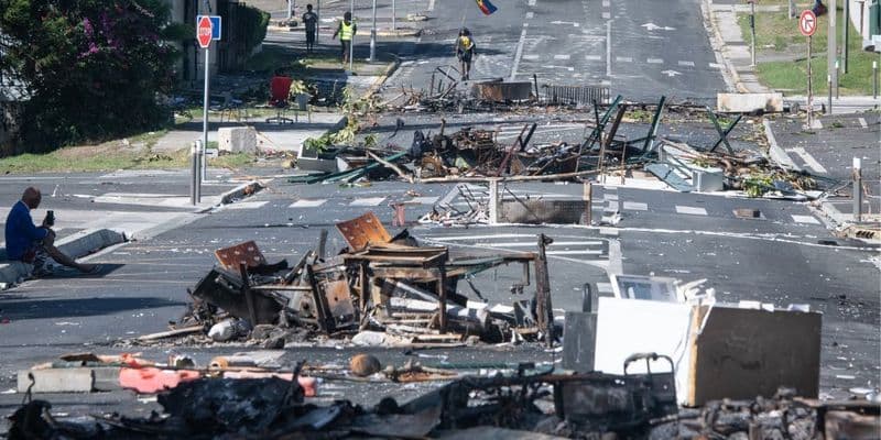 Carretera cerrada en Nueva Caledonia durante disturbios separatistas