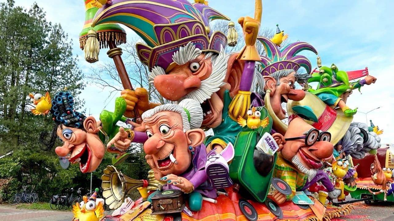 Carroza de Carnaval - Foto de Henk Ofzo en Pinterest