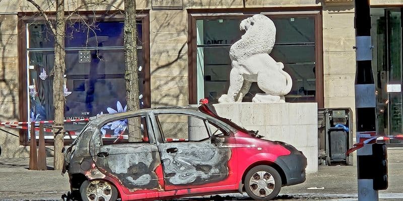 Explosión en Ámsterdam: policía investiga posible suicidio