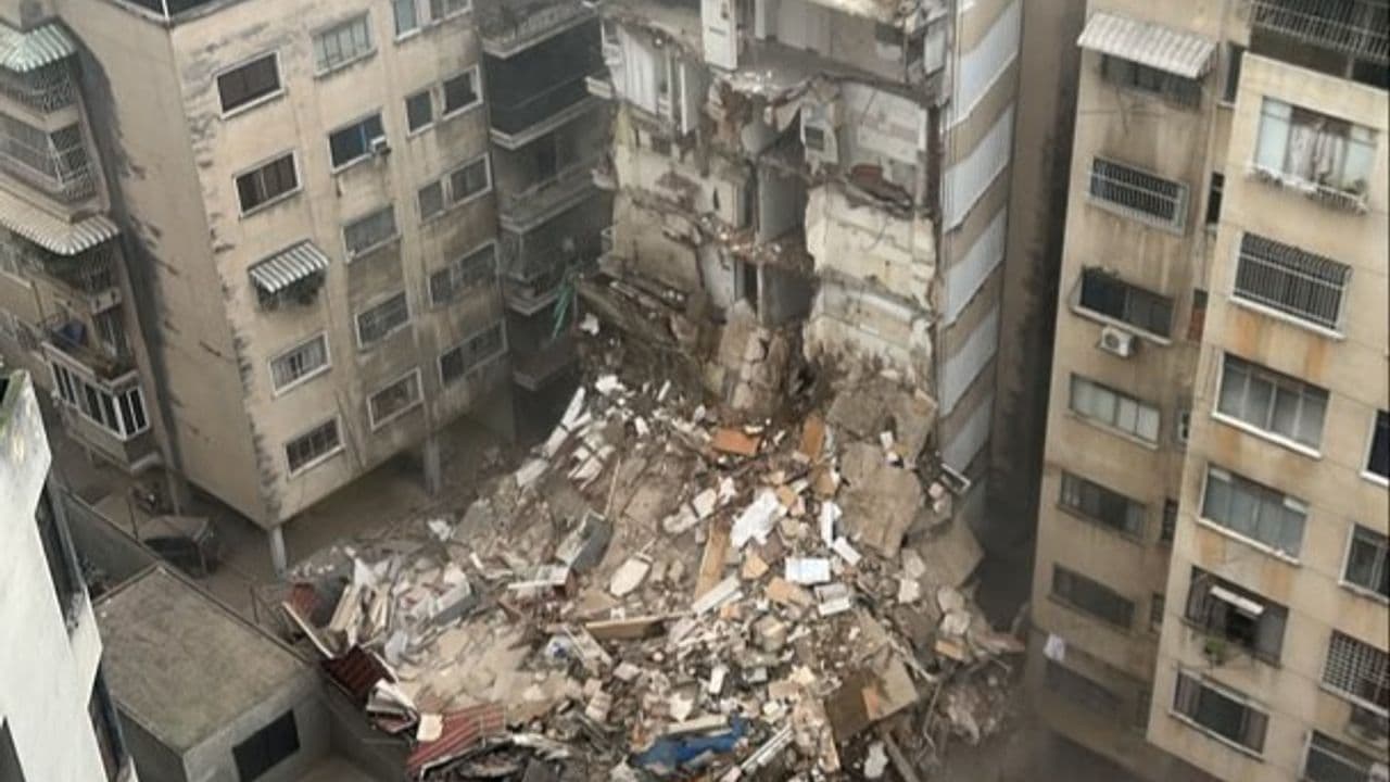Edificio derrumbado tras terremotos en Venezuela