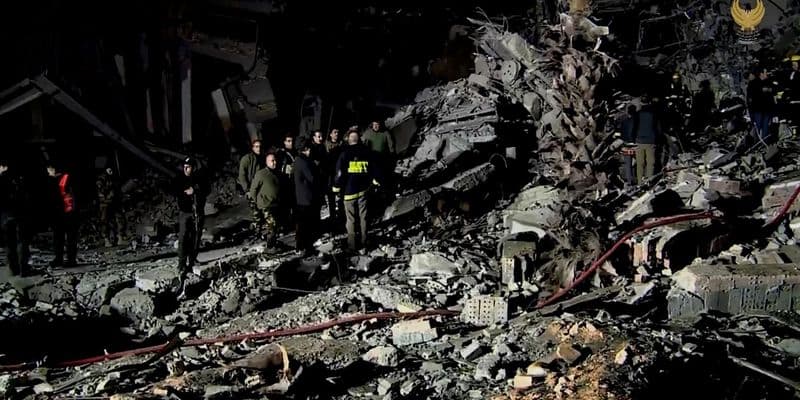 Edificio derrumbado por misil en Iraq - Foto del departamento de informacion de Kurdistan