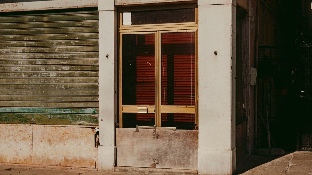 Empresa cerrada por quiebra