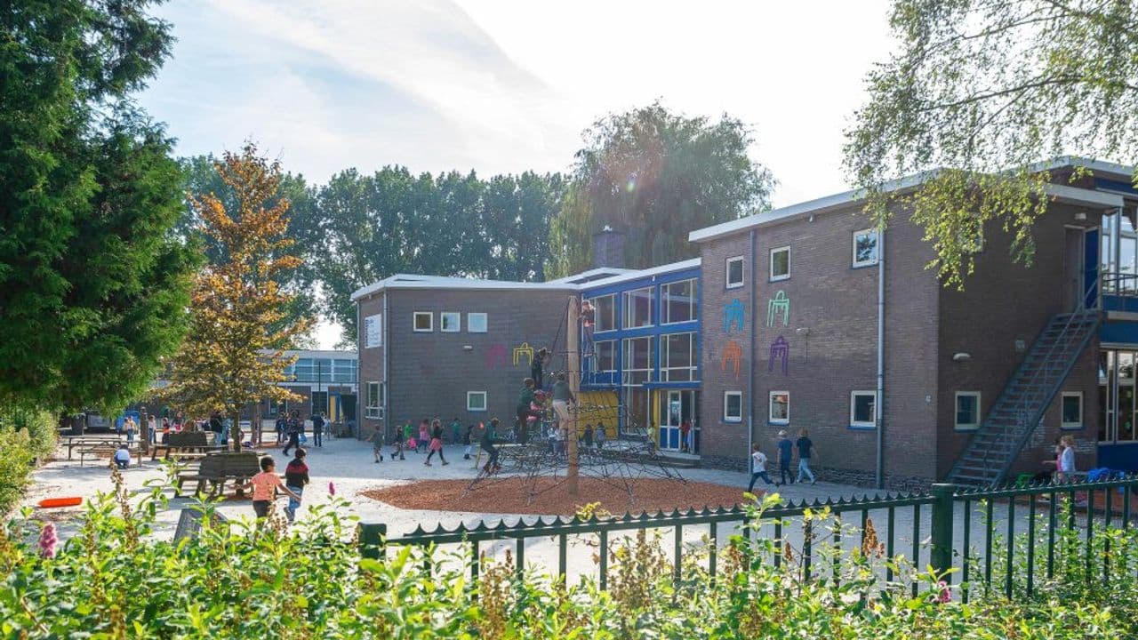 Escuela primaria Guido de Brès en Baarn