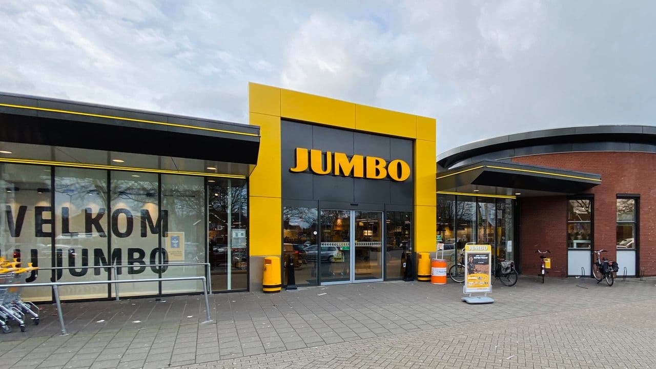 Denuncia a Jumbo por prohibir a los trabajadores conversaciones con sindicatos