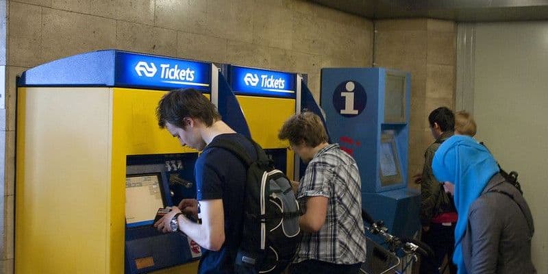 Máquinas automáticas NS para la compra de tickets