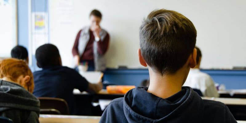Niños en la escuela