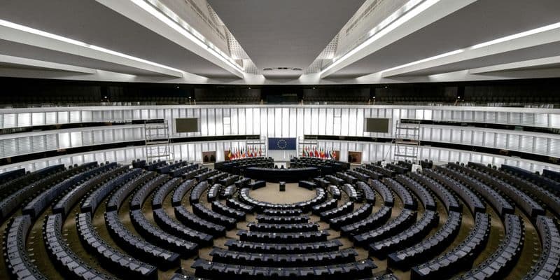 UE en disputa: Parlamento contra Comisión Europea por fondos a Hungría tras 'chantaje'