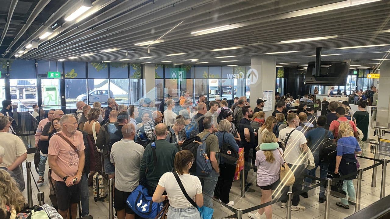 Pasajeros en Schiphol