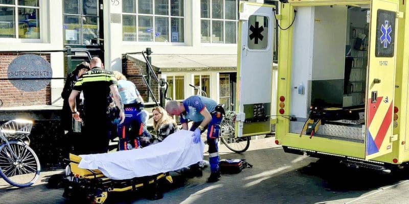 Sospecha de terrorismo en el ataque con cuchillo en Ámsterdam