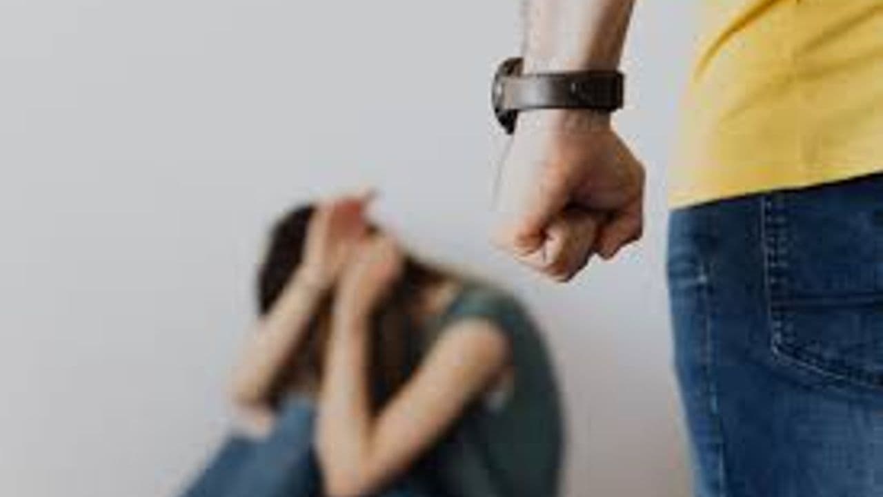 Violencia contra mujer
