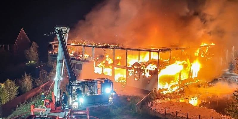 Incendio destruye parte de una escuela primaria en Leeuwarden