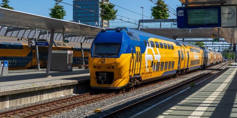 NS cancela trenes en rutas clave por la ola de calor