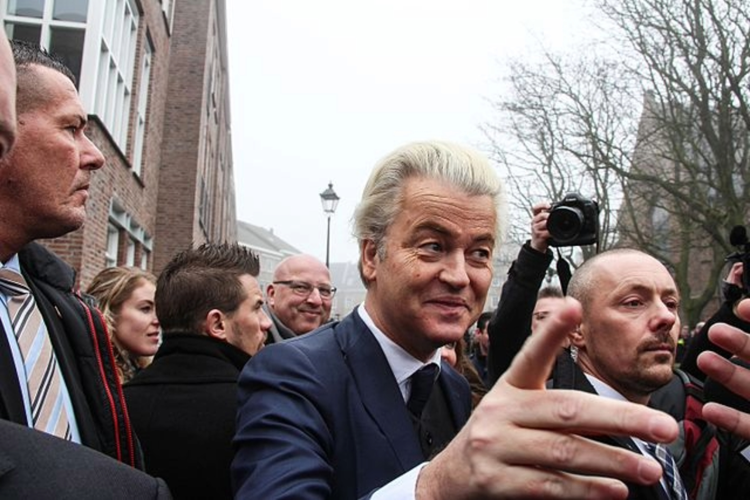 Paquistaníes enfrentan 14 años de prisión por incitar asesinato de Geert Wilders