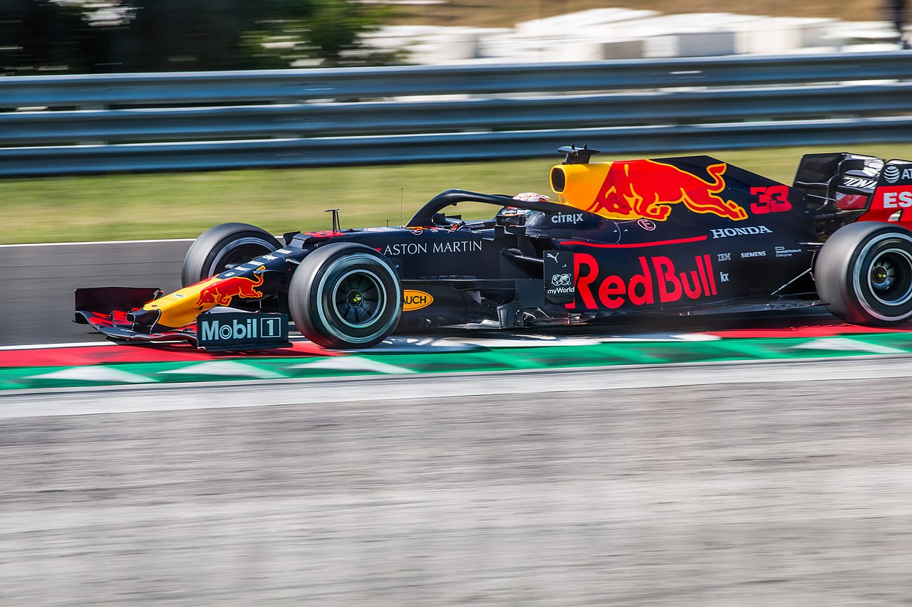 Max Verstappen finaliza segundo en el Gran Premio de Gran Bretaña