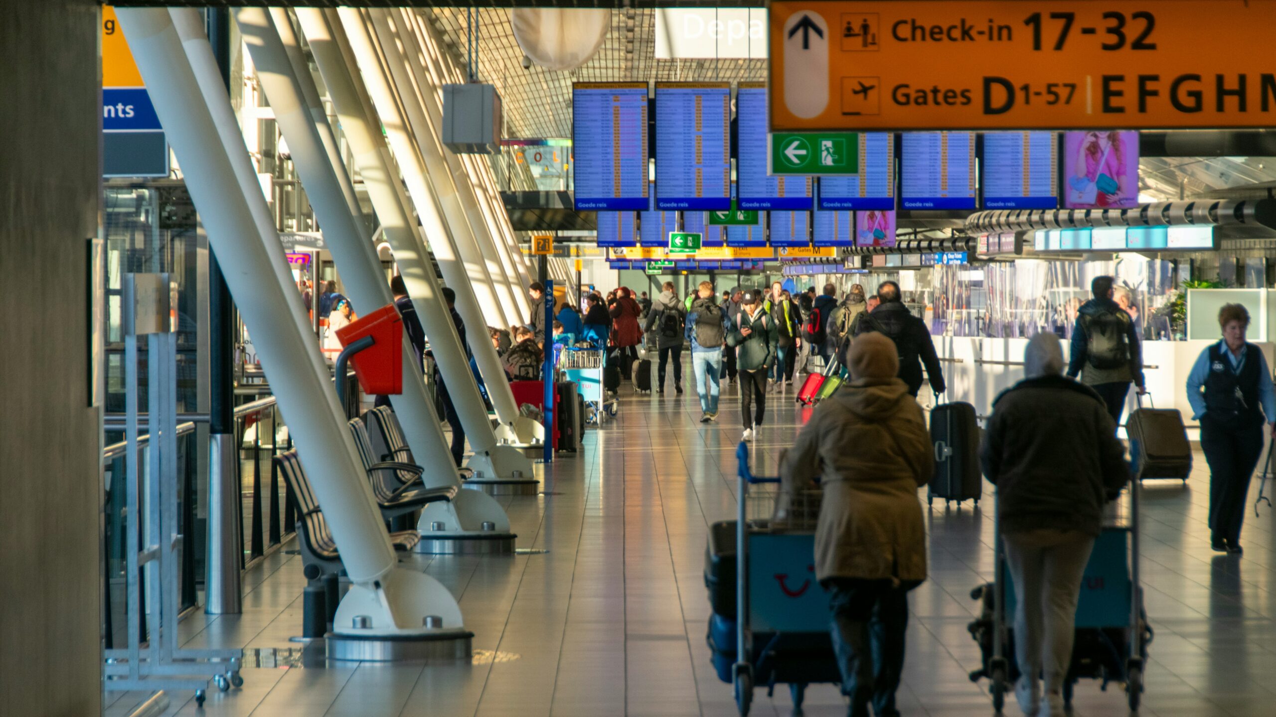 Schiphol presenta demanda por la huelga ferroviaria planeada