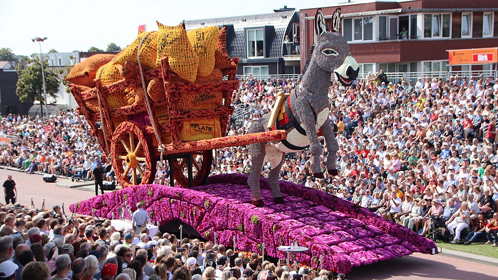 Desfile de Flores de Rijnsburg Espera hasta 400,000 Visitantes