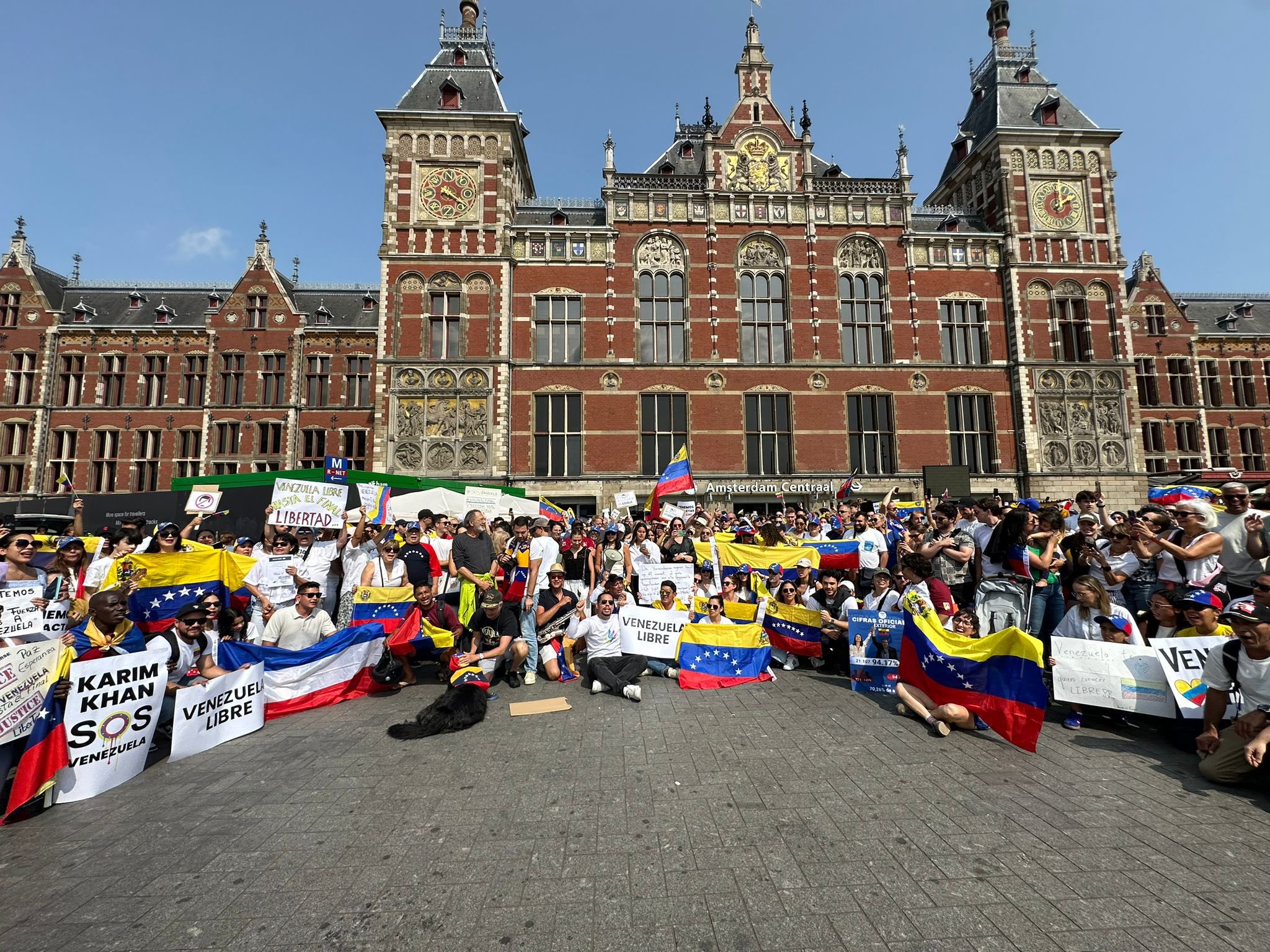 Venezolanos se manifiestan en Ámsterdam contra Maduro