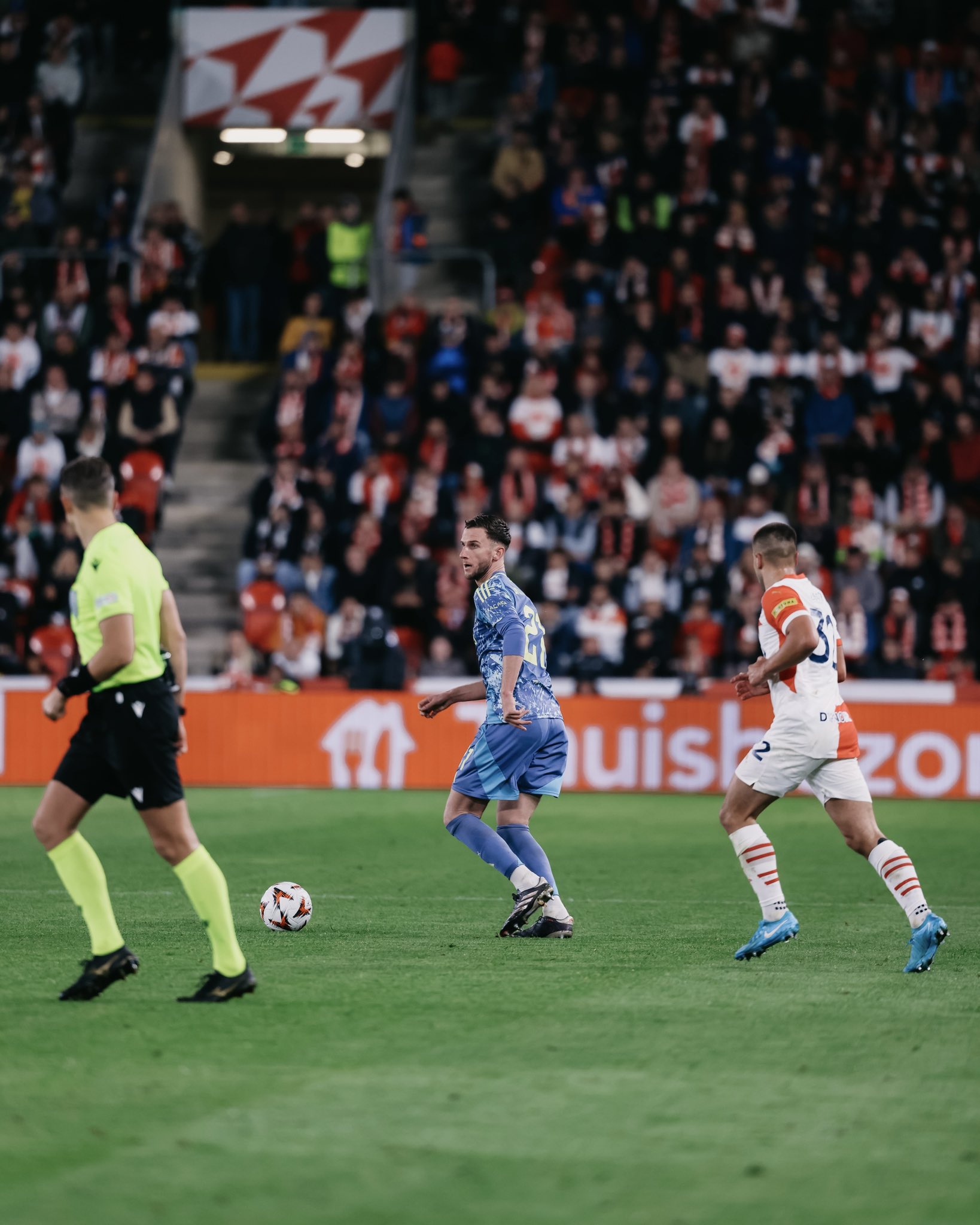 Ajax empata 1-1 con el Slavia de Praga en la UEFA Europa League