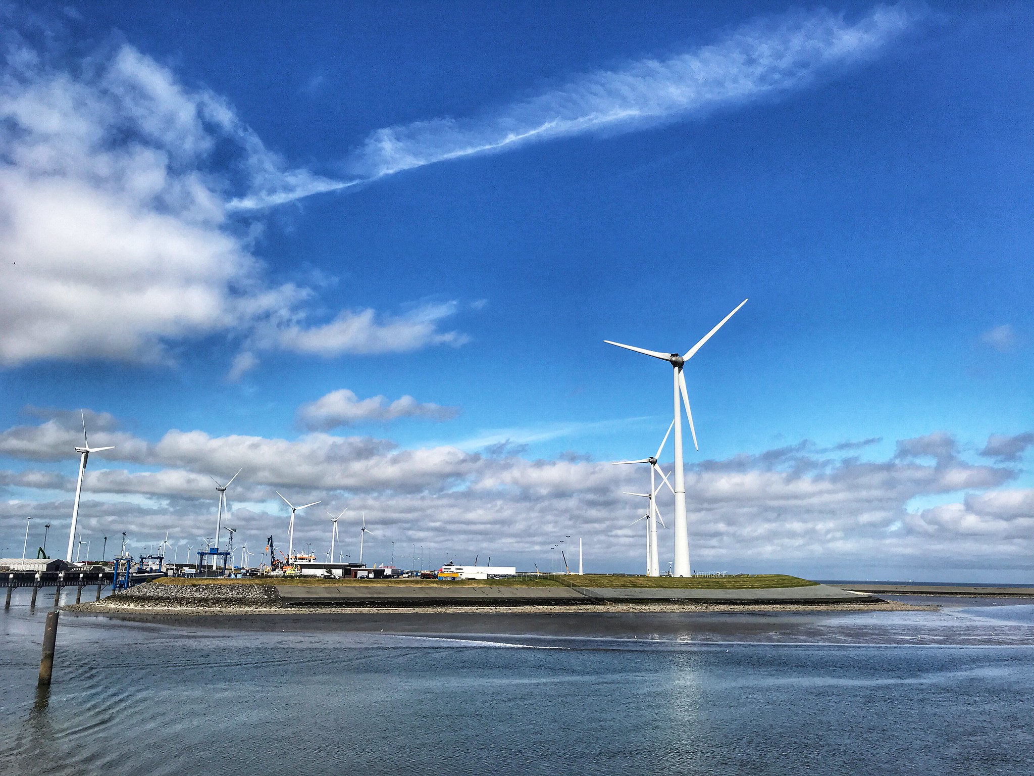 Planes para centrales nucleares en Eemshaven generan rechazo