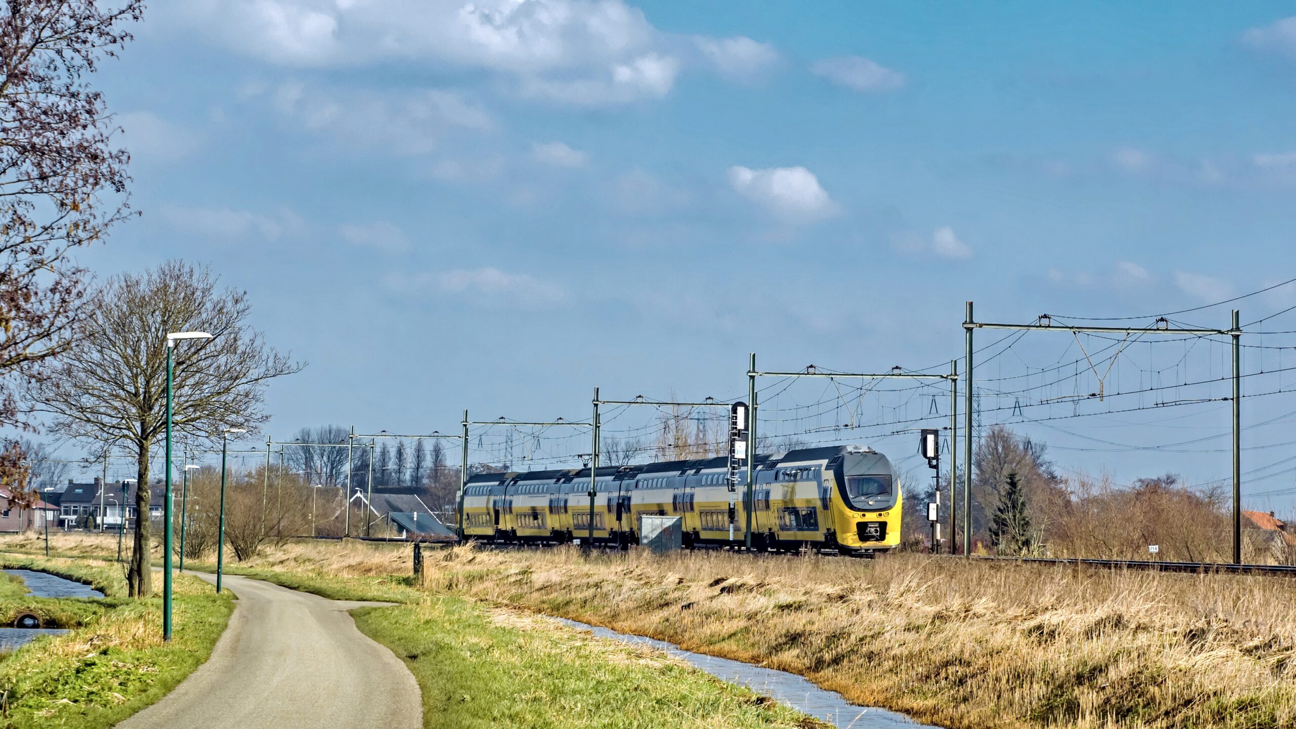 Sin trenes en Groningen hasta el jueves tras hundimiento de vías