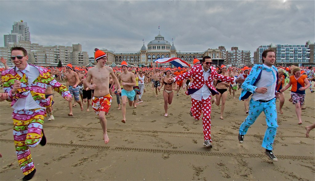 Cancelan el baño de año nuevo en Scheveningen por mal tiempo